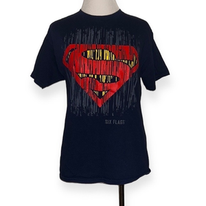 Six flags children’s large Superman‎ tee